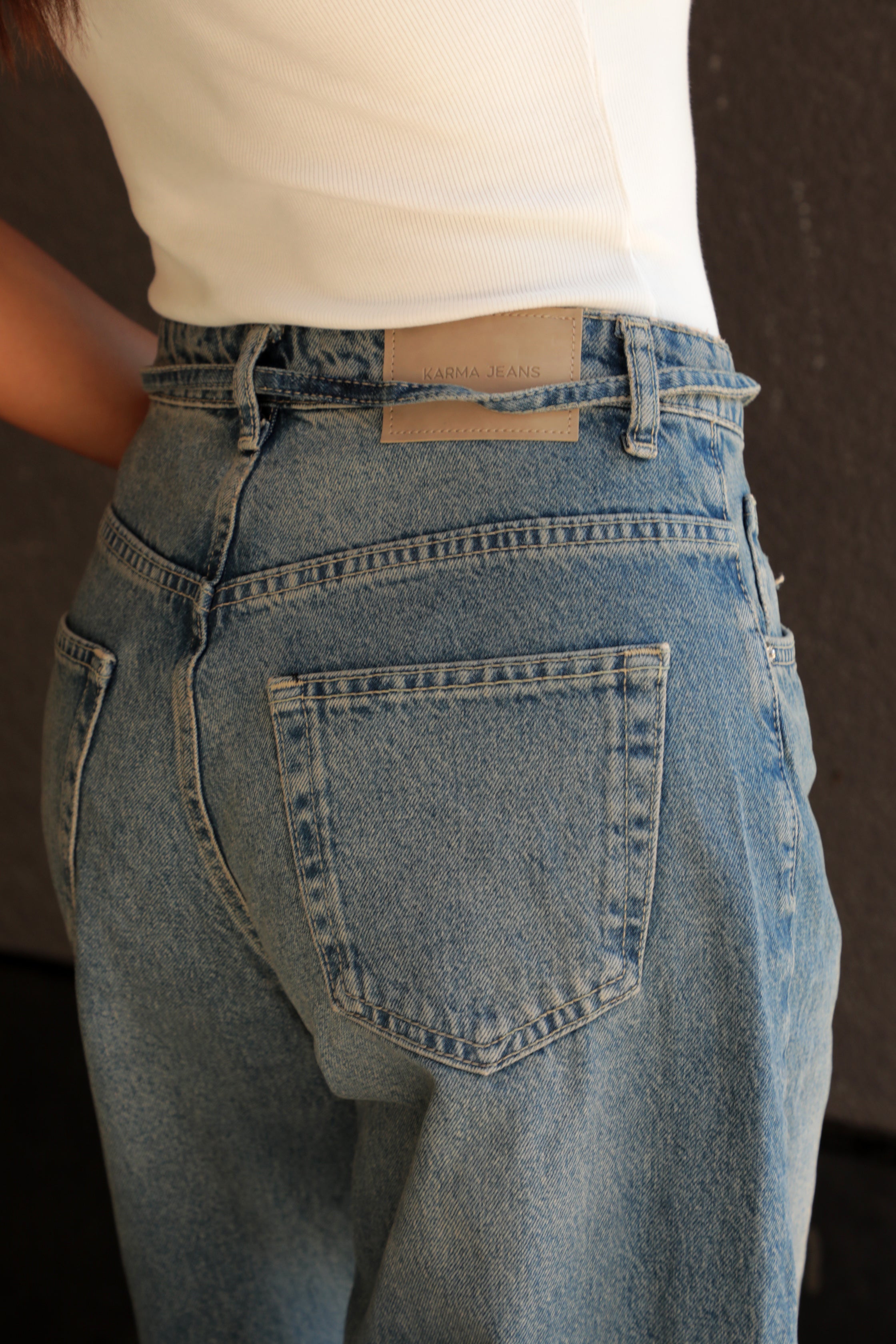 Jeans INFLUENȚAȚI