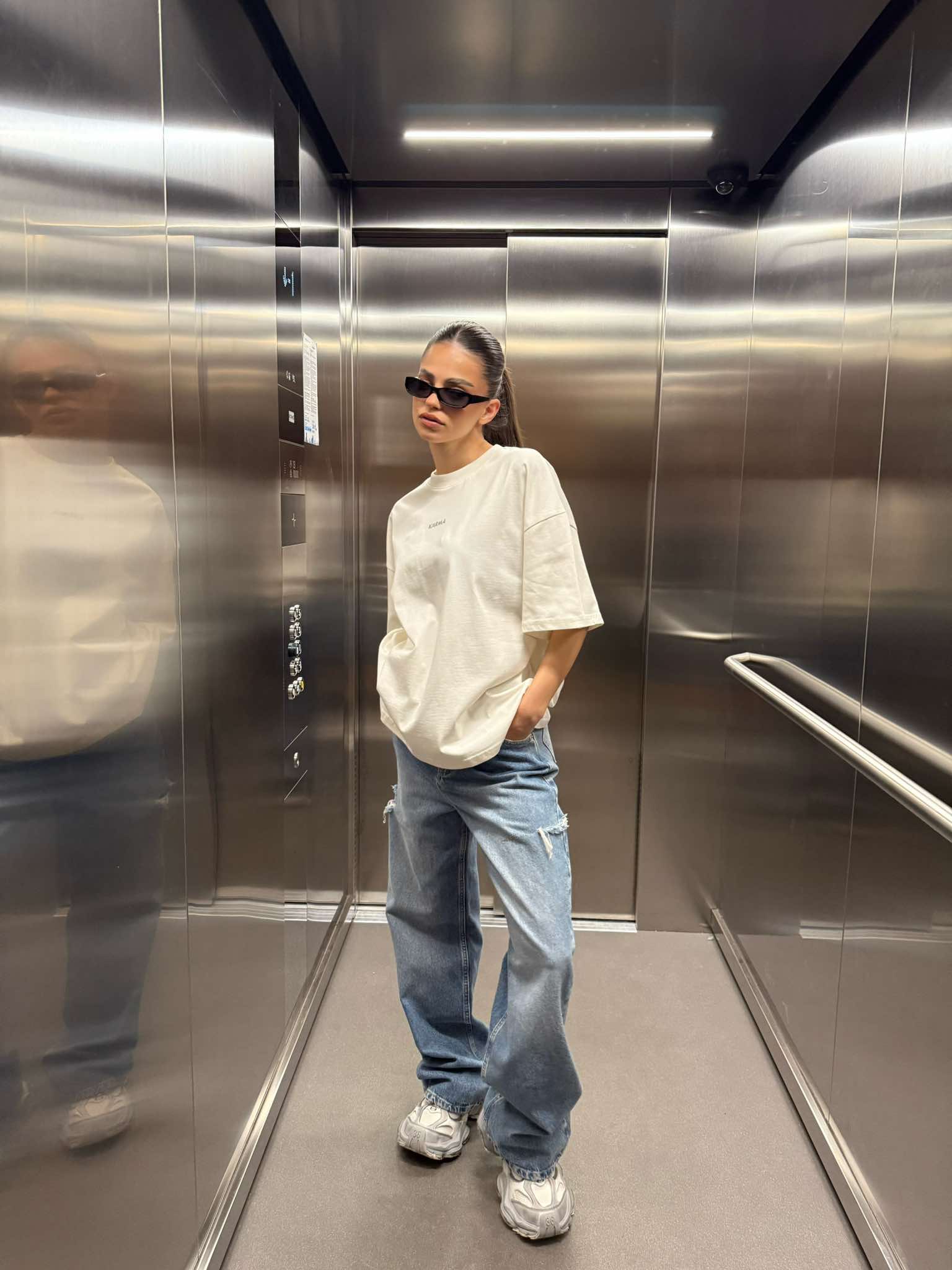 KARMA JEANS / Albastru de tendință