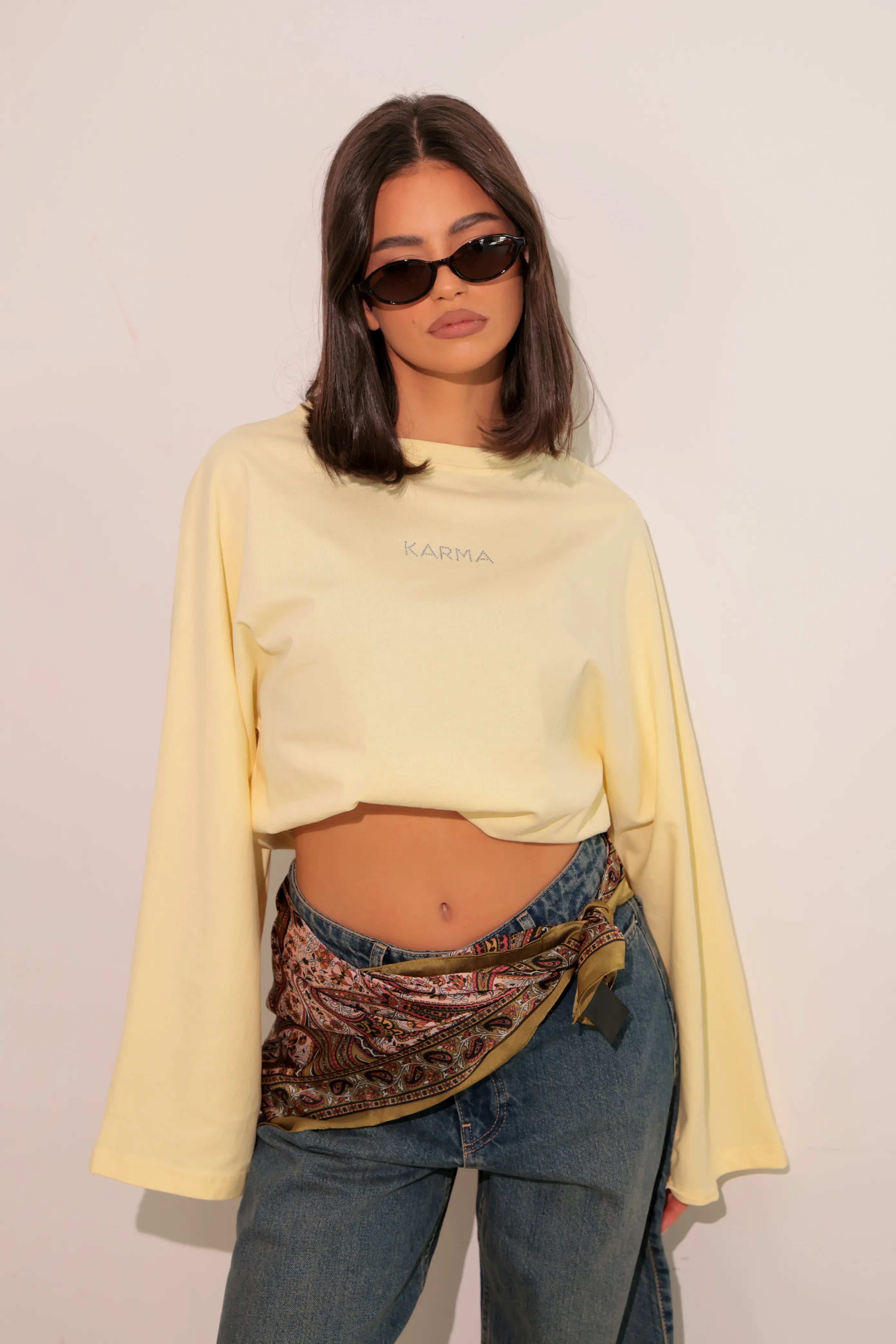Bluza Keep me close / Butter