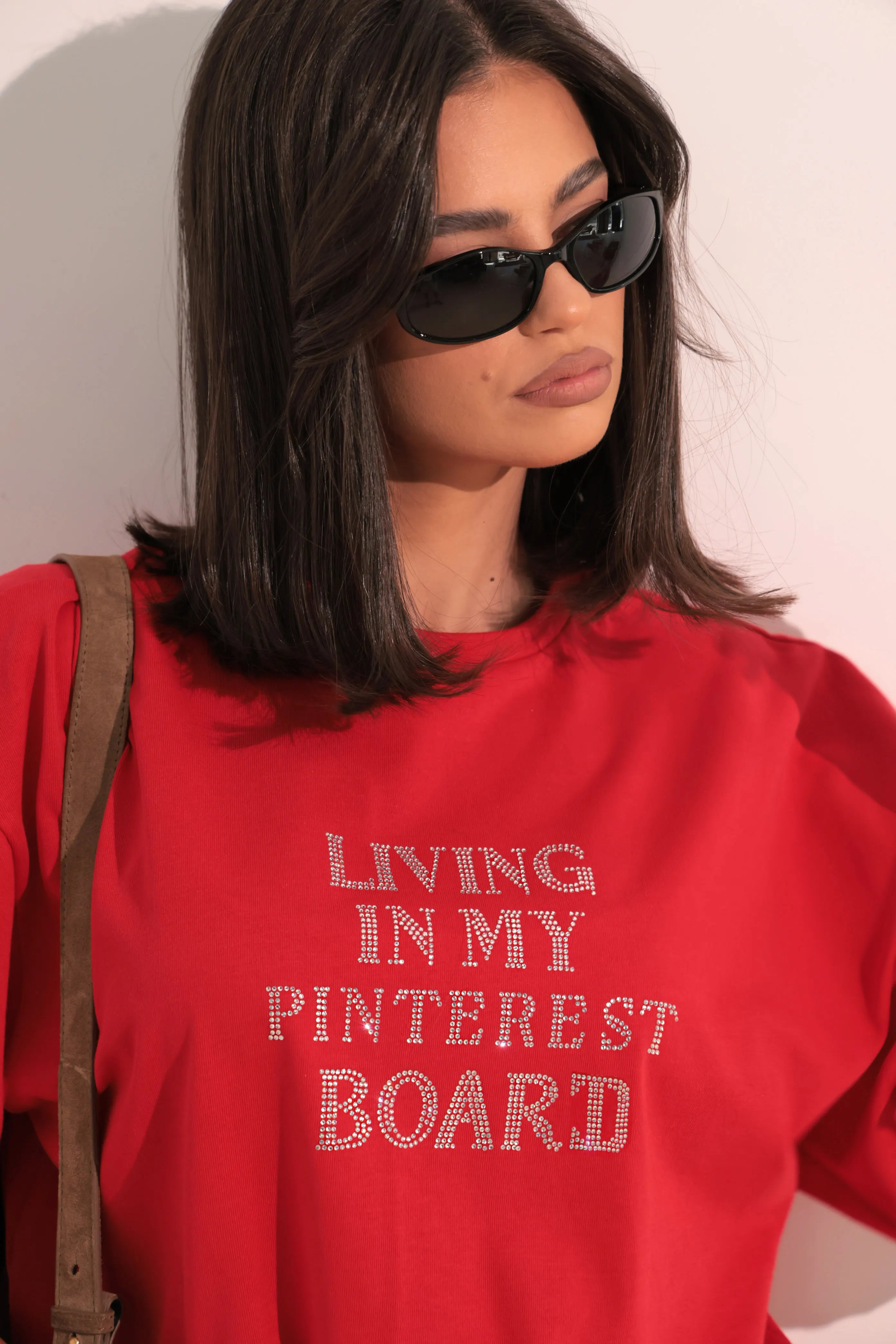 T-shirt Never Ordinary / Red